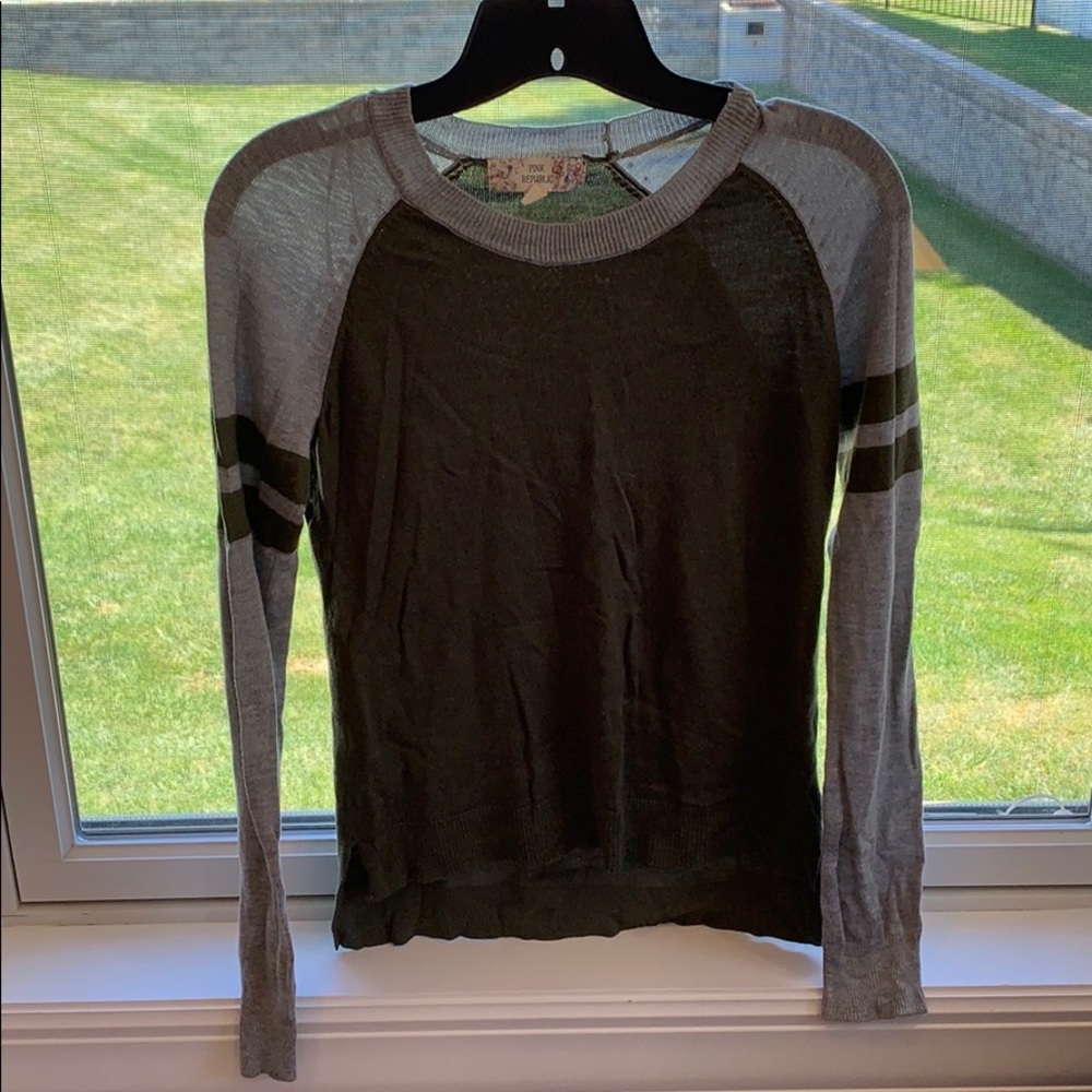 Long sleeve top